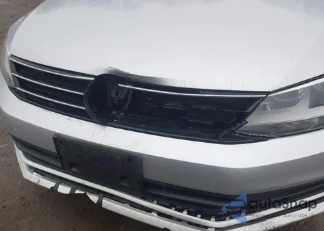 2015 Volkswagen Jetta 2.0L S z USA, uszkodzony, nr VIN 3VW2K7AJ5FM203732